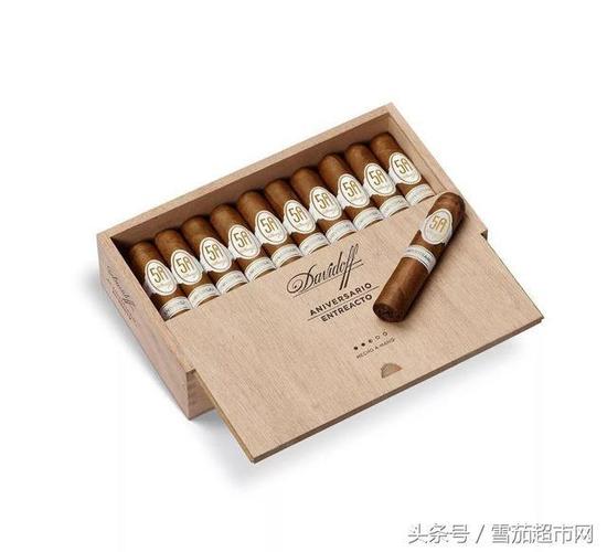 进口烟斗、烟丝、雪茄和进口香烟都是吸烟爱好者所追求的高品质烟草产品。以下是关于这些产品的简要介绍